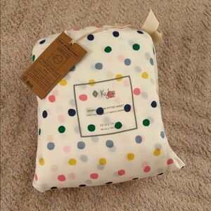 Kyte BABY White Bamboo Cotton Fitted Sheet with Multicolor Polka Dots
